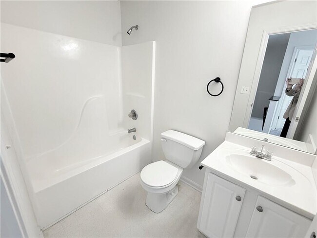 Building Photo - 4030 Brushy Creek Way
