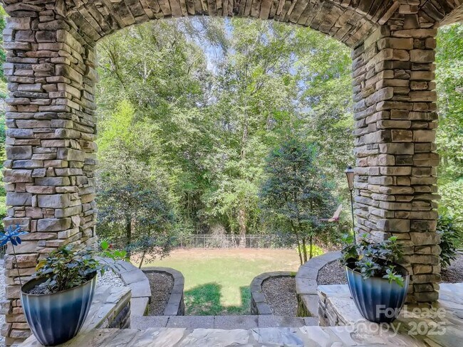 Building Photo - 4218 Ash Hollow Ln