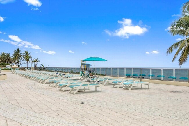 Building Photo - 2501 S Ocean Dr