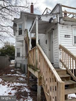 Building Photo - 110 W Main St