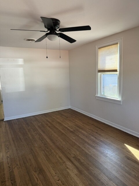 Building Photo - "Charming 3-Bedroom Home with Hardwood Elegance on Hanover Street, Aurora!"