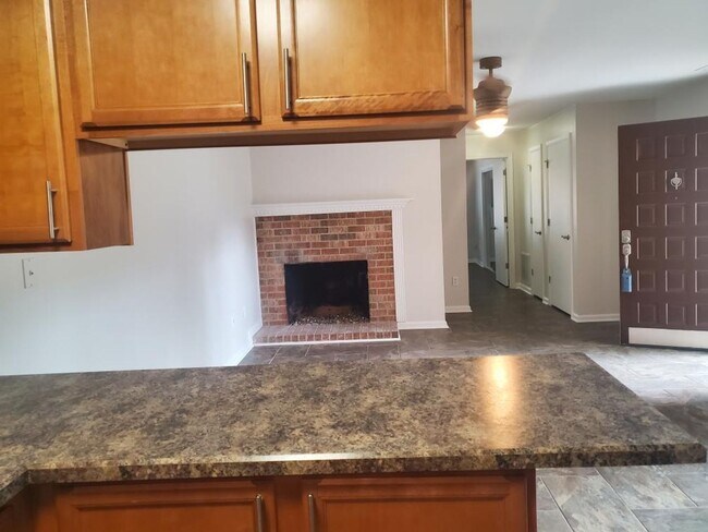 Building Photo - Sawgrass Condominium 1st Floor Unit 2 Bedroom 2 full Baths