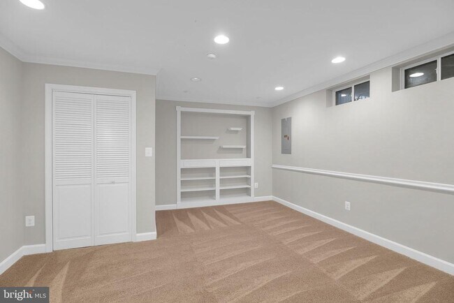 Building Photo - 5824 Wye Oak Commons Ct