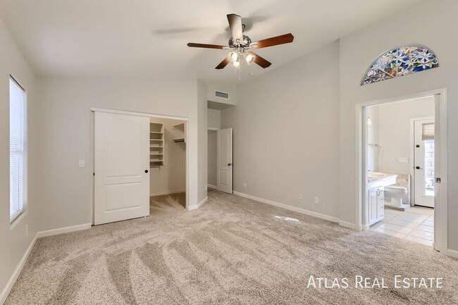 Building Photo - Beautiful 3 bed 2 bath Home in Mesa !