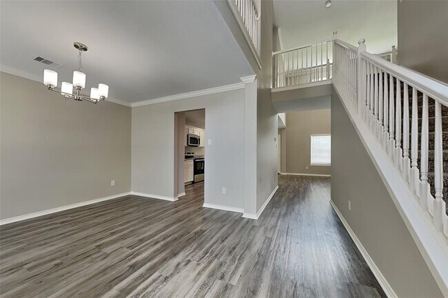 Building Photo - 26880 Armor Oaks Dr
