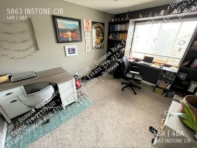 Building Photo - 5863 Instone Cir