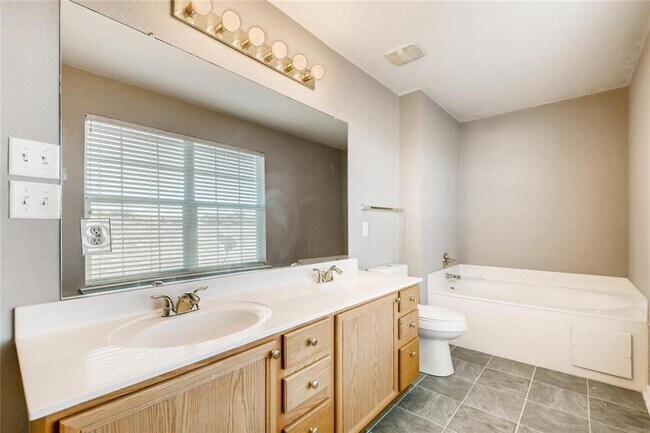 Building Photo - 1149 Apollo Cir