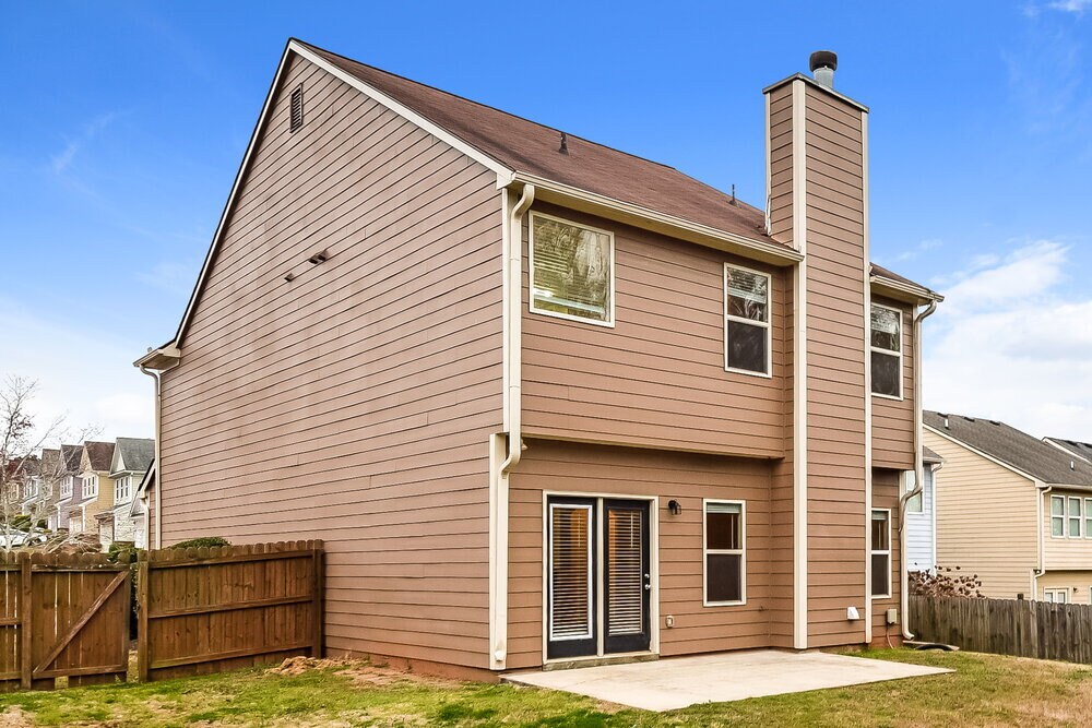 Building Photo - 1950 Lily Valley Dr