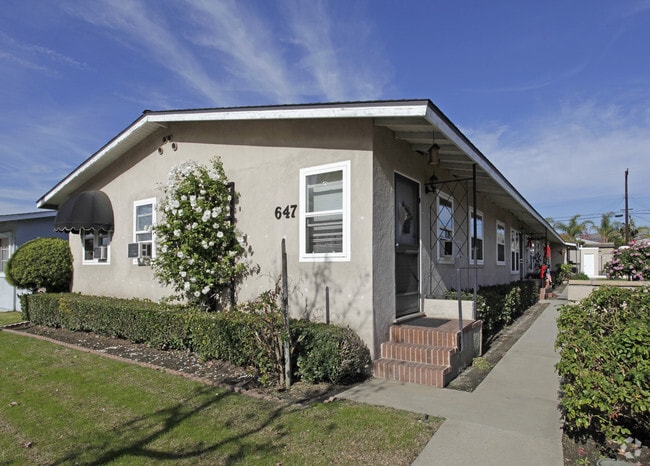 Building Photo - Civic Center Apartments