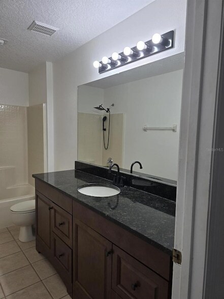 Building Photo - 307 Erie Ct