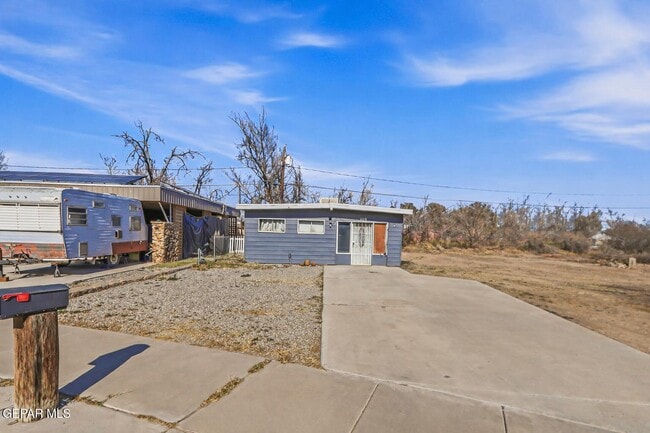 Building Photo - 408 Lesa Ln