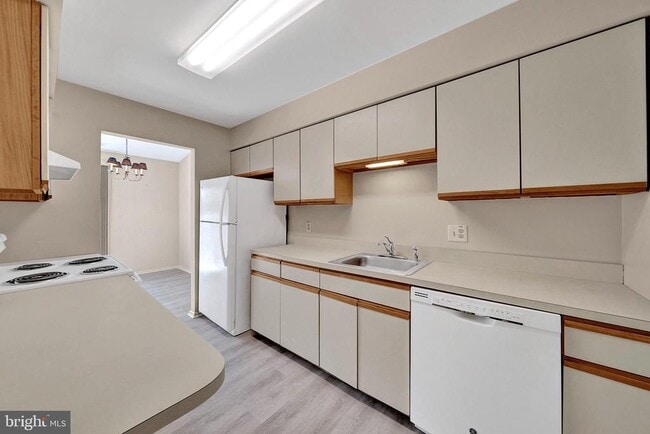 Building Photo - 306B Mulberry Cove