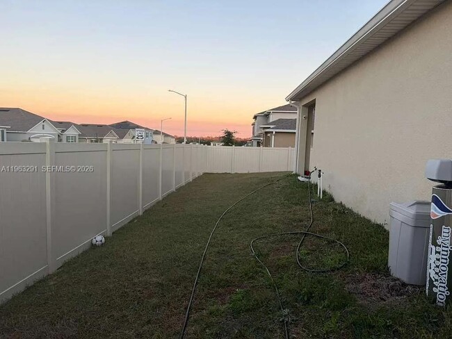 Building Photo - 1747 Buckeye Rd