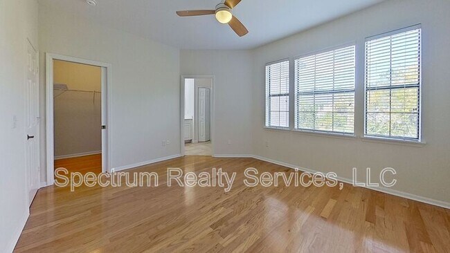 Building Photo - 4515 Serena Cir