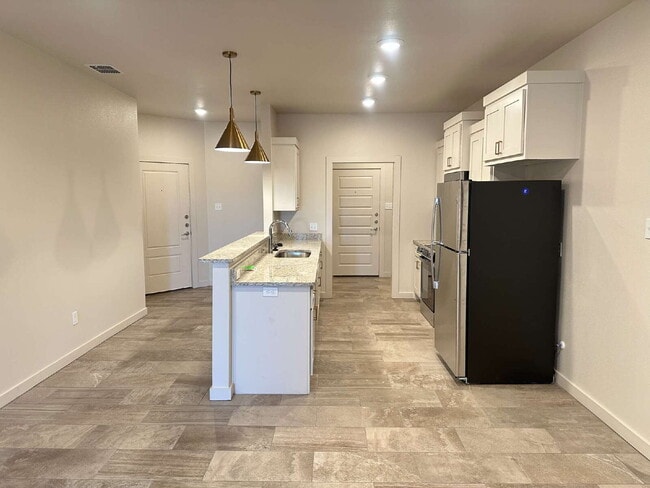 Building Photo - Brand new townhomes in Frenship ISD!