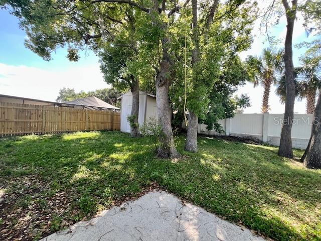Building Photo - 1053 Westwood Dr