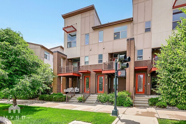 Building Photo - 10254 E 29th Dr