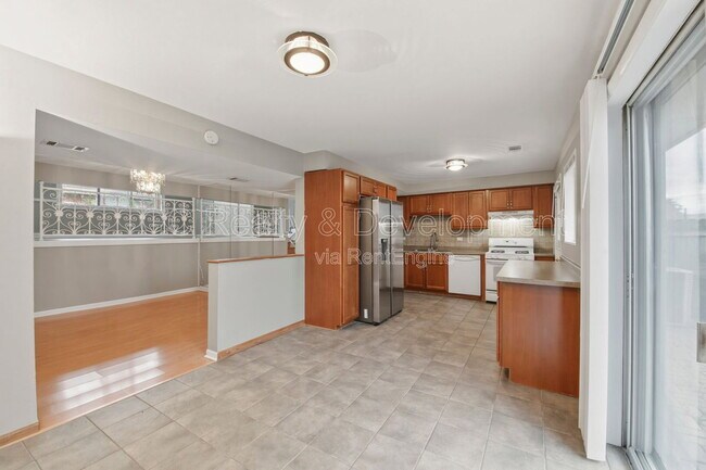 Building Photo - 9517 Terrace Pl