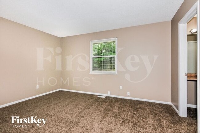 Building Photo - 2 Novella Dr