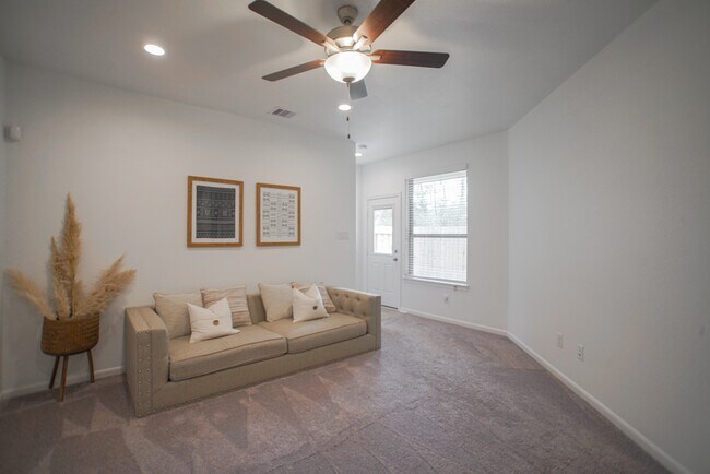 Building Photo - 4232 Merry Mill Dr