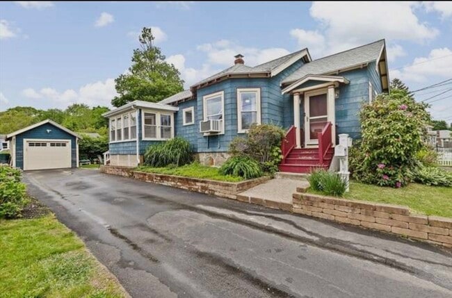 Building Photo - 109 Bouve Ave