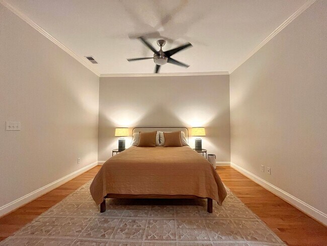 Building Photo - Townhome Available in North Main Community Downtown Greenville!