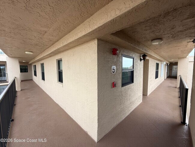 Building Photo - 201 International Dr