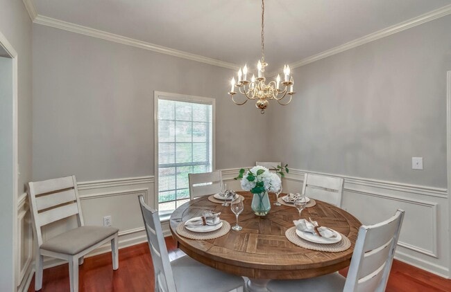 Building Photo - 340 Willow Ridge Cove
