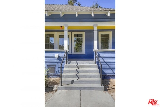 Building Photo - 4933 Glacier Dr