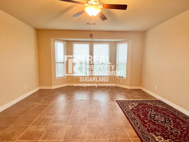 Building Photo - Stunning 5-Bedroom, 4.5-Bath Home for Rent in Richmond, TX