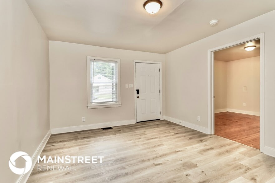 Building Photo - 4226 Grand Ave