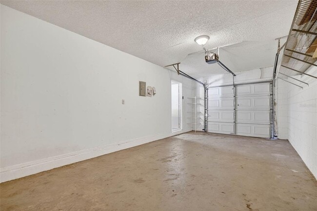 Building Photo - 10659 Windsor Ct