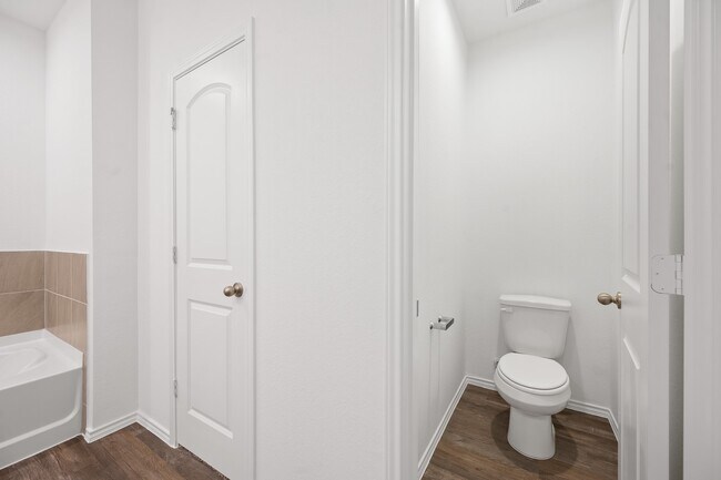Building Photo - 3085 Emerald Ocean Dr