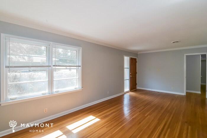 Building Photo - 711 Forestdale Dr