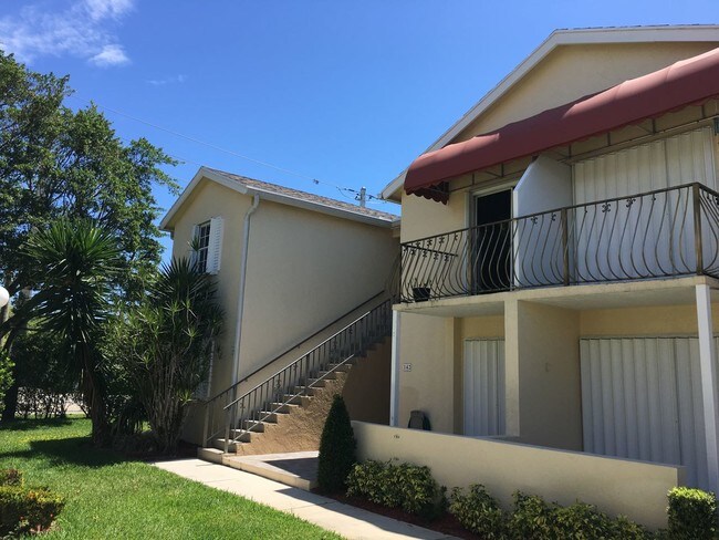 Building Photo - 143 Waterside Dr