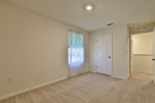 Building Photo - Venetian Bay 3BR 2.5BA Townhome For Rent