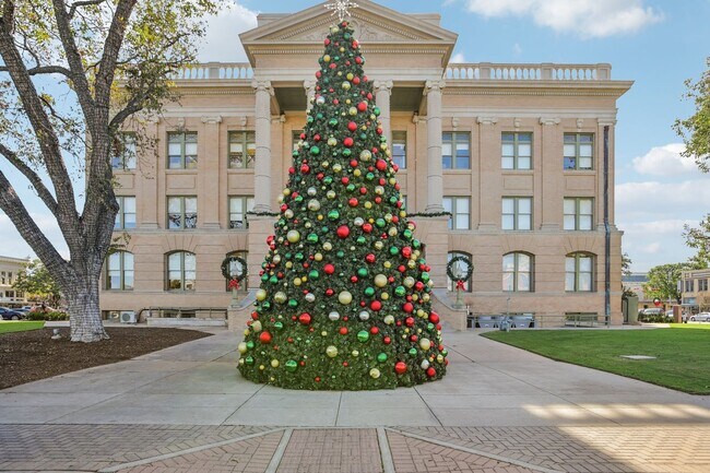 Building Photo - 300 San Gabriel Village Blvd