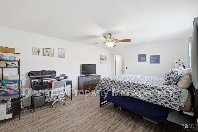 Building Photo - 3108 Oak Forest Dr