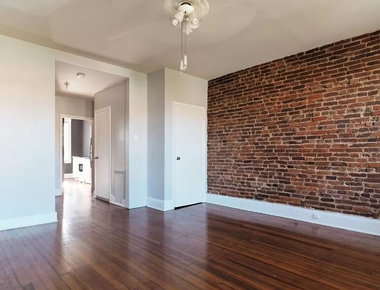 Building Photo - 2841 n Calvert Street