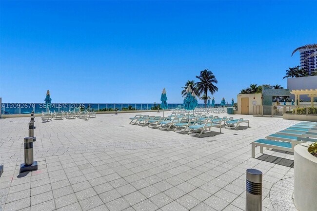 Building Photo - 2501 S Ocean Dr