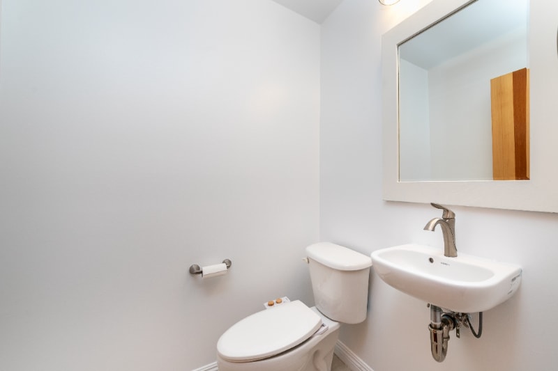 Building Photo - 5303 Satsuma Ave