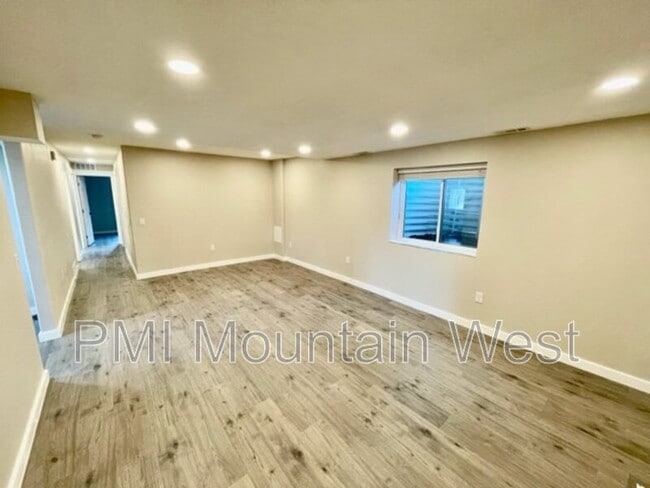 Building Photo - 762 Lacey Way