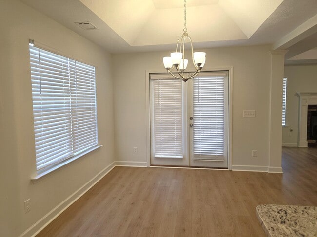 Building Photo - 606 Litcham Run