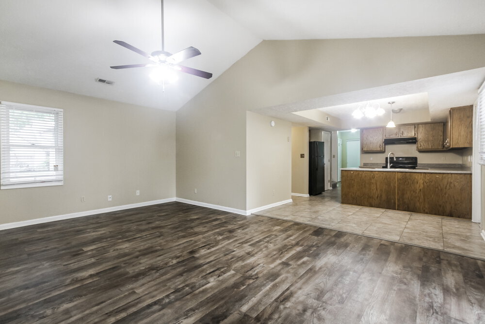 Building Photo - 1112 Delray Dr