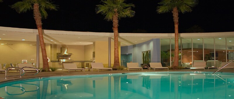 Building Photo - 1020 E Palm Canyon Dr