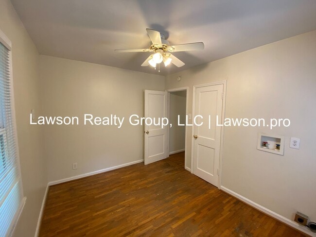 Building Photo - Two Bedroom Home In Salem with Spacious Ya...