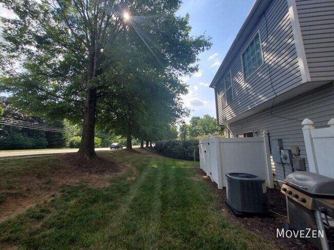 Building Photo - 8955 Gerren Ct