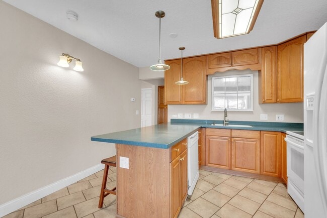 Building Photo - Norfolk