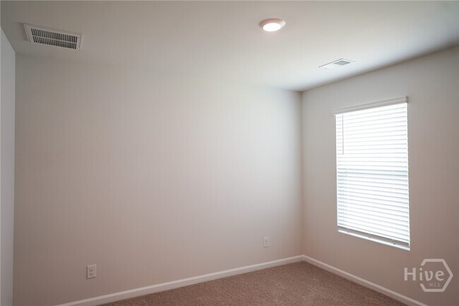 Building Photo - 110 Painted Lady Lp