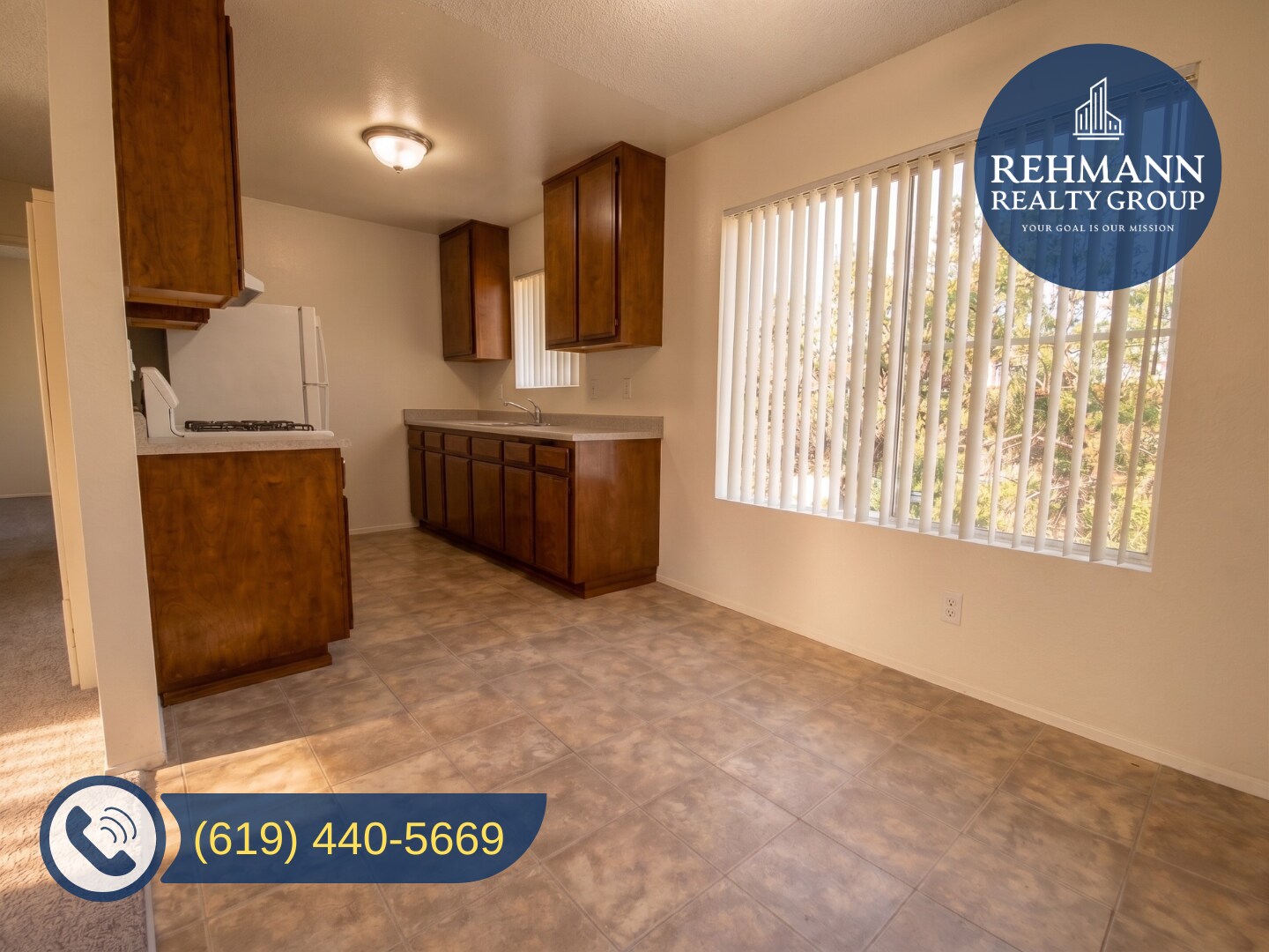 Building Photo - 1010 S Magnolia Ave